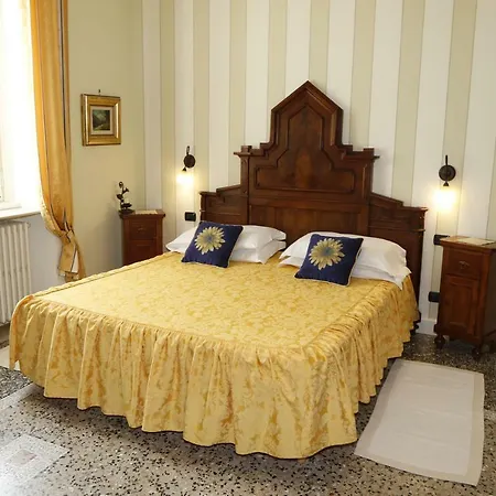 Frühstückspension Dei Pini Cannobio