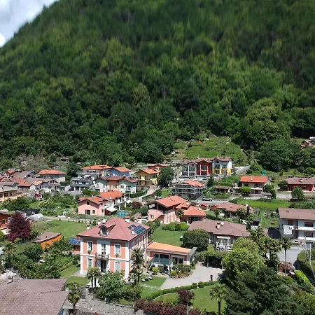 Dei Pini فندق مبيت وإفطار