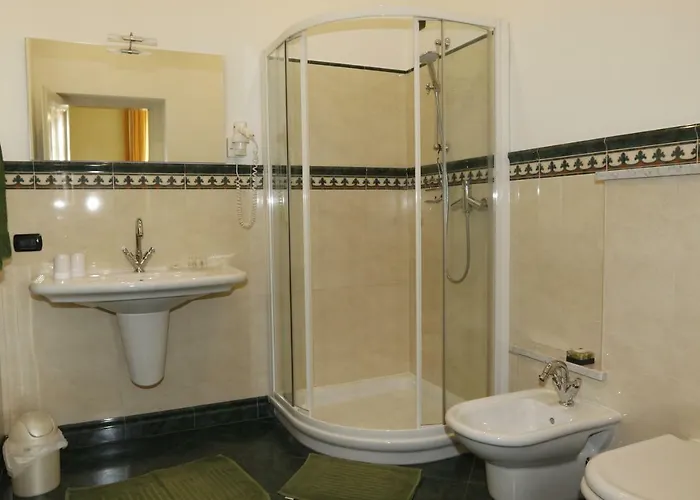 Alojamento de Acomodação e Pequeno-almoço Dei Pini Cannobio